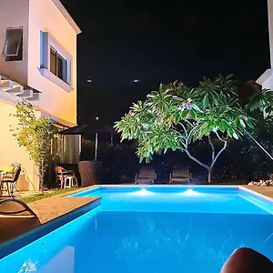 Esquina De La Felicidad De Playacar Bed and breakfast